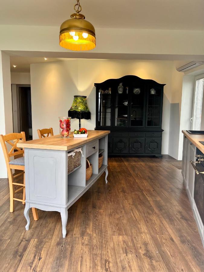 Apartment Nave Ičići 外观 照片